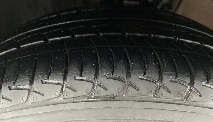 2020 Skoda Rapid 1.0 AMBITION TSI AT, Petrol, Automatic, 10,713 km, Left Front Tyre Tread