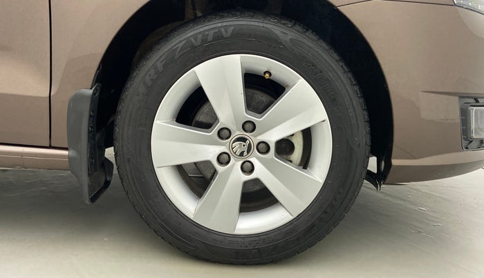 2020 Skoda Rapid 1.0 AMBITION TSI AT, Petrol, Automatic, 10,713 km, Right Front Wheel