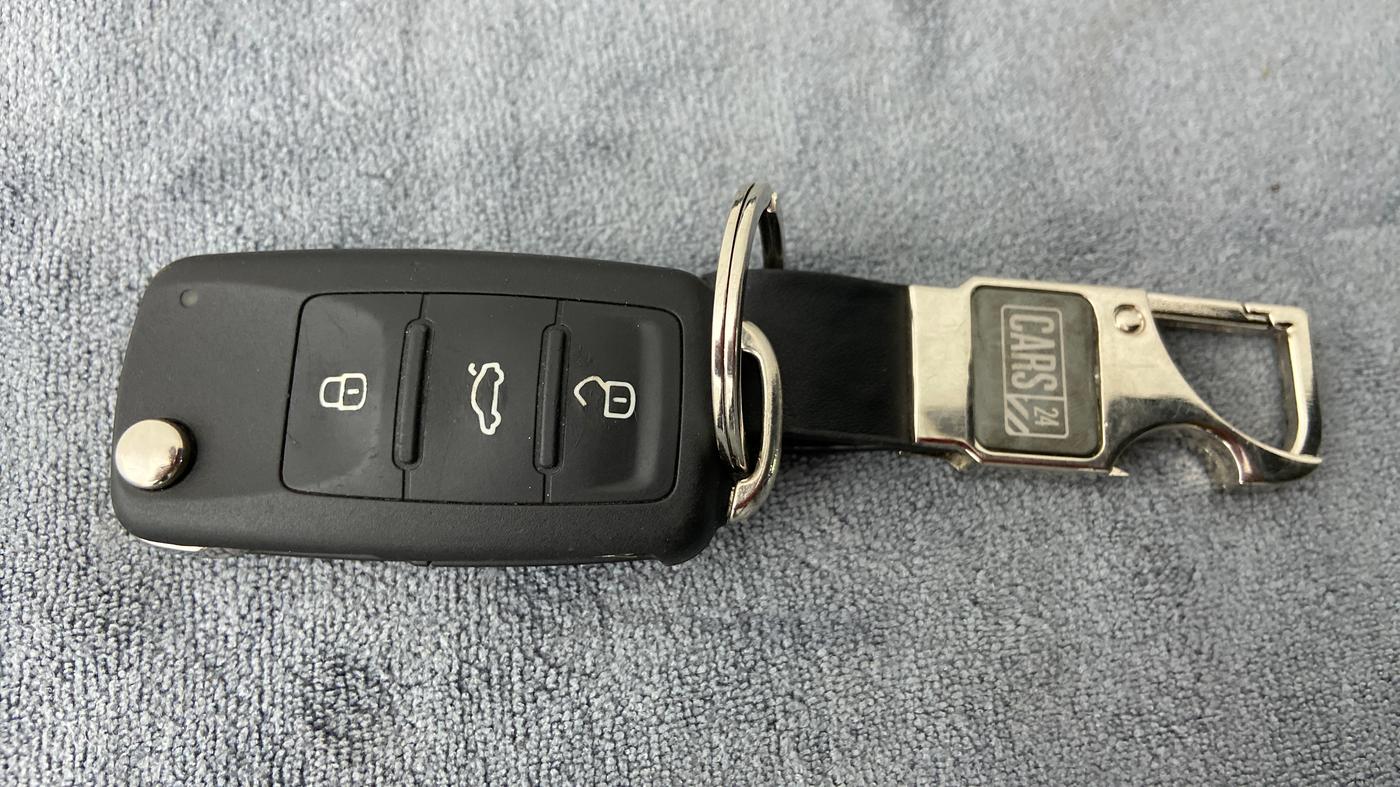 2020 Skoda Rapid 1.0 AMBITION TSI AT, Petrol, Automatic, 10,713 km, Key Close Up