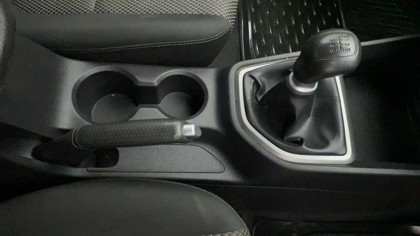 2017 Hyundai Creta E PLUS 1.6 PETROL, Petrol, Manual, 62,559 km, Gear Lever
