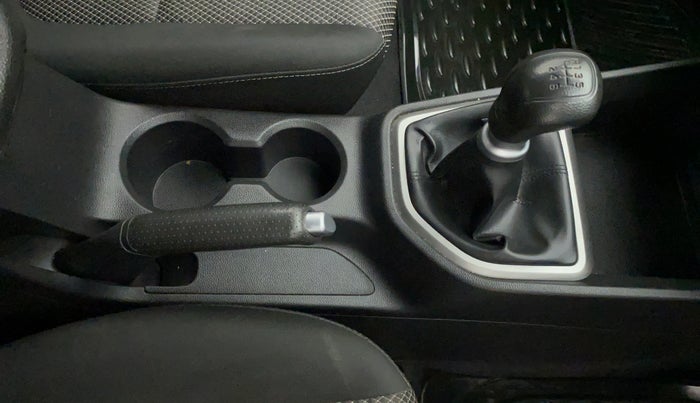 2017 Hyundai Creta E PLUS 1.6 PETROL, Petrol, Manual, 62,559 km, Gear Lever
