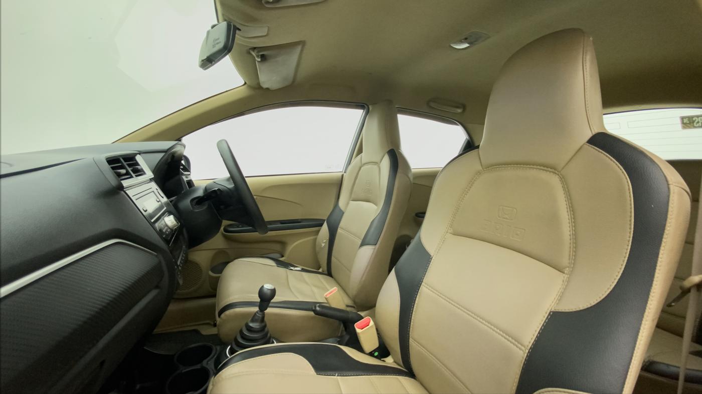 2018 Honda Brio S(O) MT, CNG, Manual, 90,872 km, Right Side Front Door Cabin