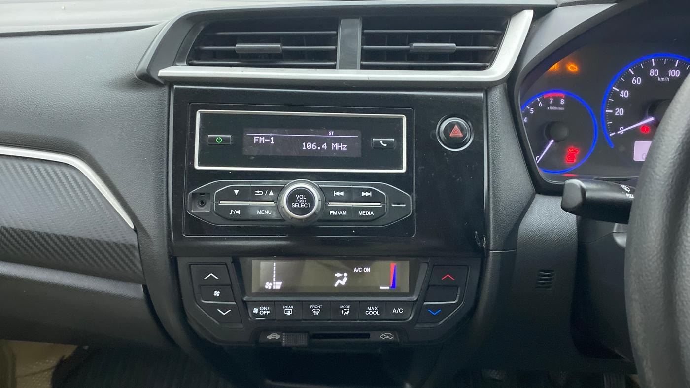 2018 Honda Brio S(O) MT, CNG, Manual, 90,872 km, Air Conditioner