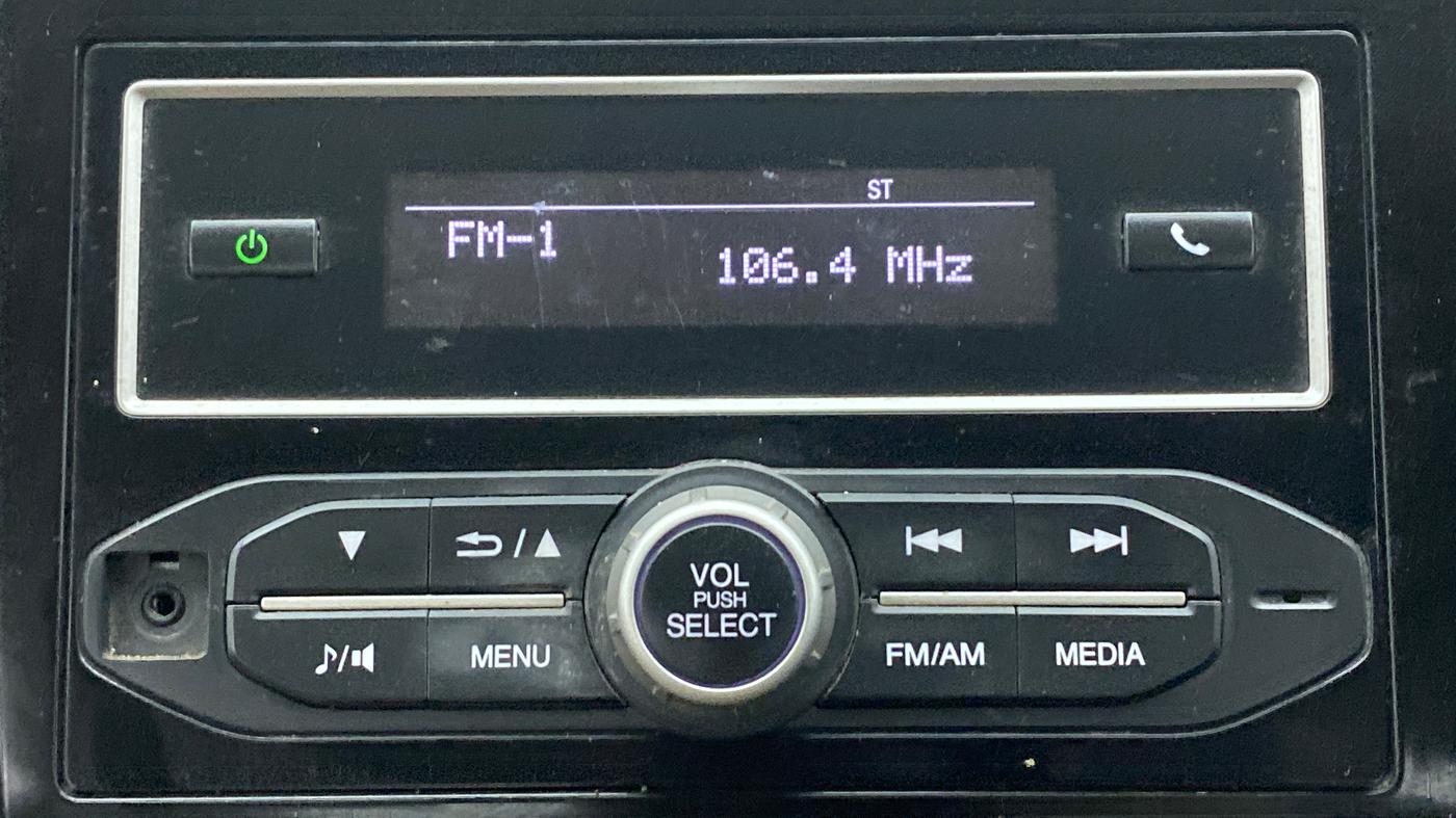2018 Honda Brio S(O) MT, CNG, Manual, 90,872 km, Infotainment System