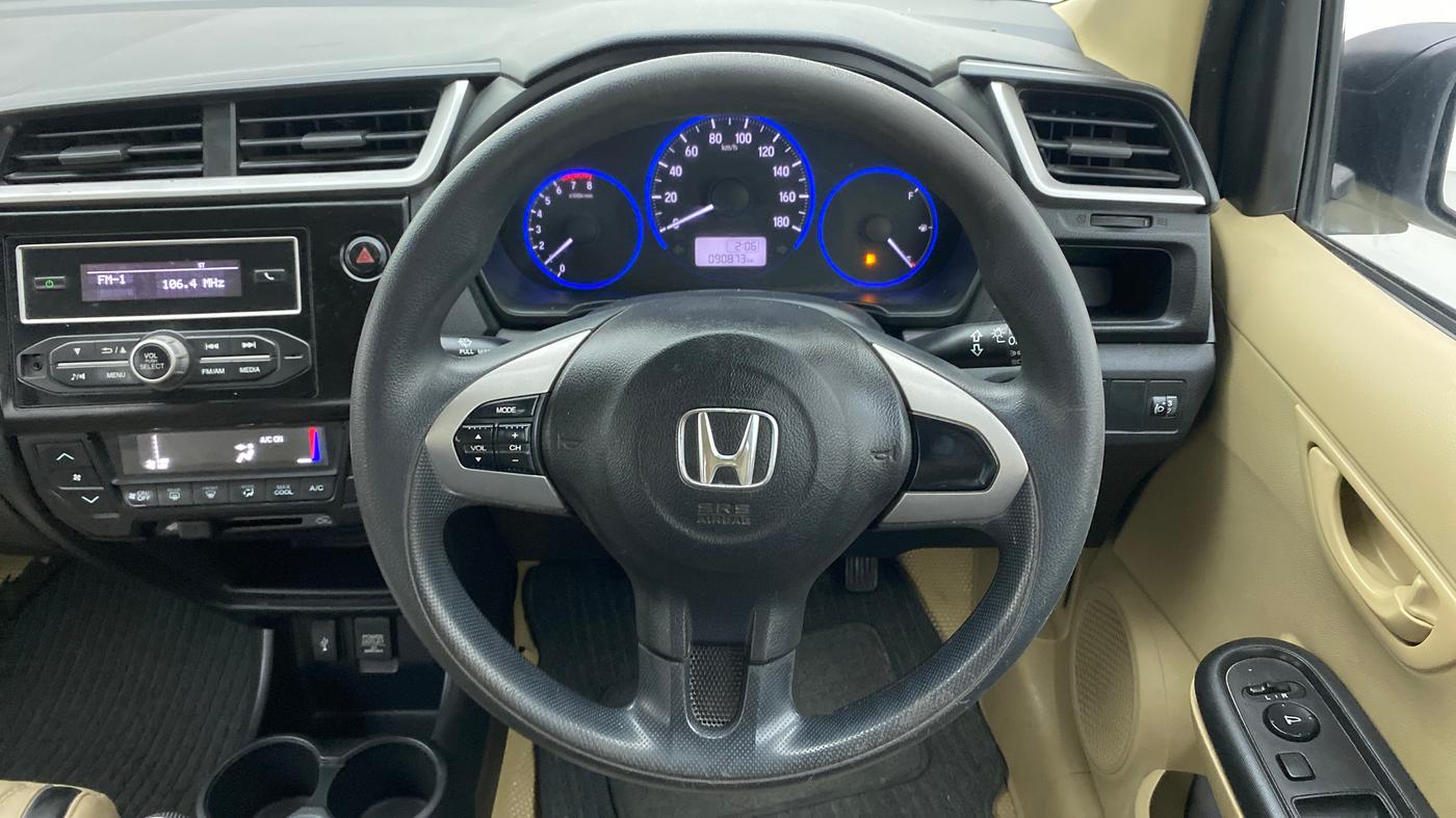 2018 Honda Brio S(O) MT, CNG, Manual, 90,872 km, Steering Wheel Close Up