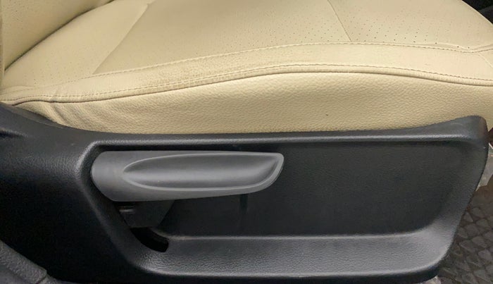 2020 Volkswagen Vento HIGHLINE PLUS 1.0L TSI AT, Petrol, Automatic, 89,771 km, Driver Side Adjustment Panel