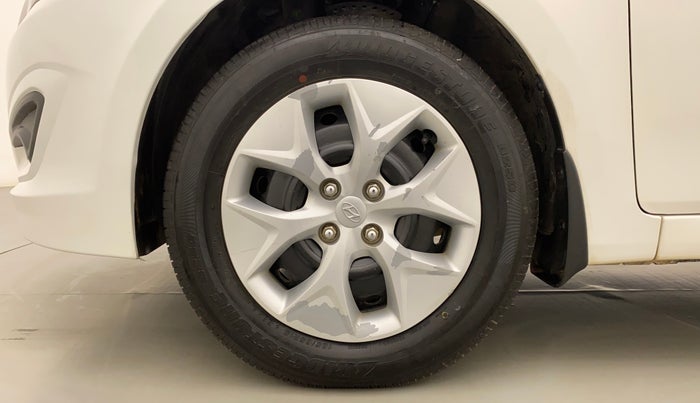 2017 Hyundai Verna FLUIDIC 4S 1.4 VTVT, Petrol, Manual, 27,636 km, Left Front Wheel
