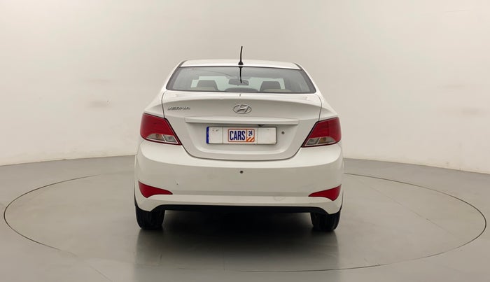 2017 Hyundai Verna FLUIDIC 4S 1.4 VTVT, Petrol, Manual, 27,636 km, Back/Rear