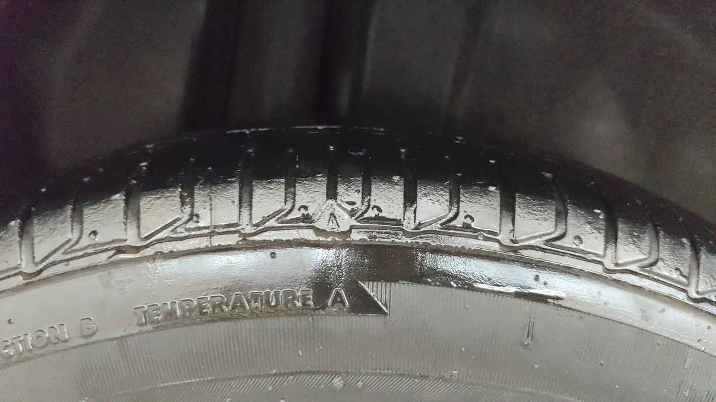 2018 Maruti Ciaz DELTA 1.5 SHVS MT PETROL, Petrol, Manual, 1,03,692 km, Right Rear Tyre Tread