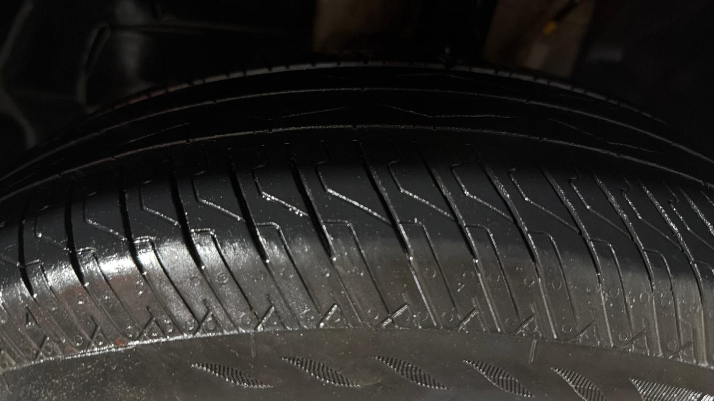 2025 Tata PUNCH Adventure (S) iCNG, CNG, Manual, 4,858 km, Left Front Tyre Tread