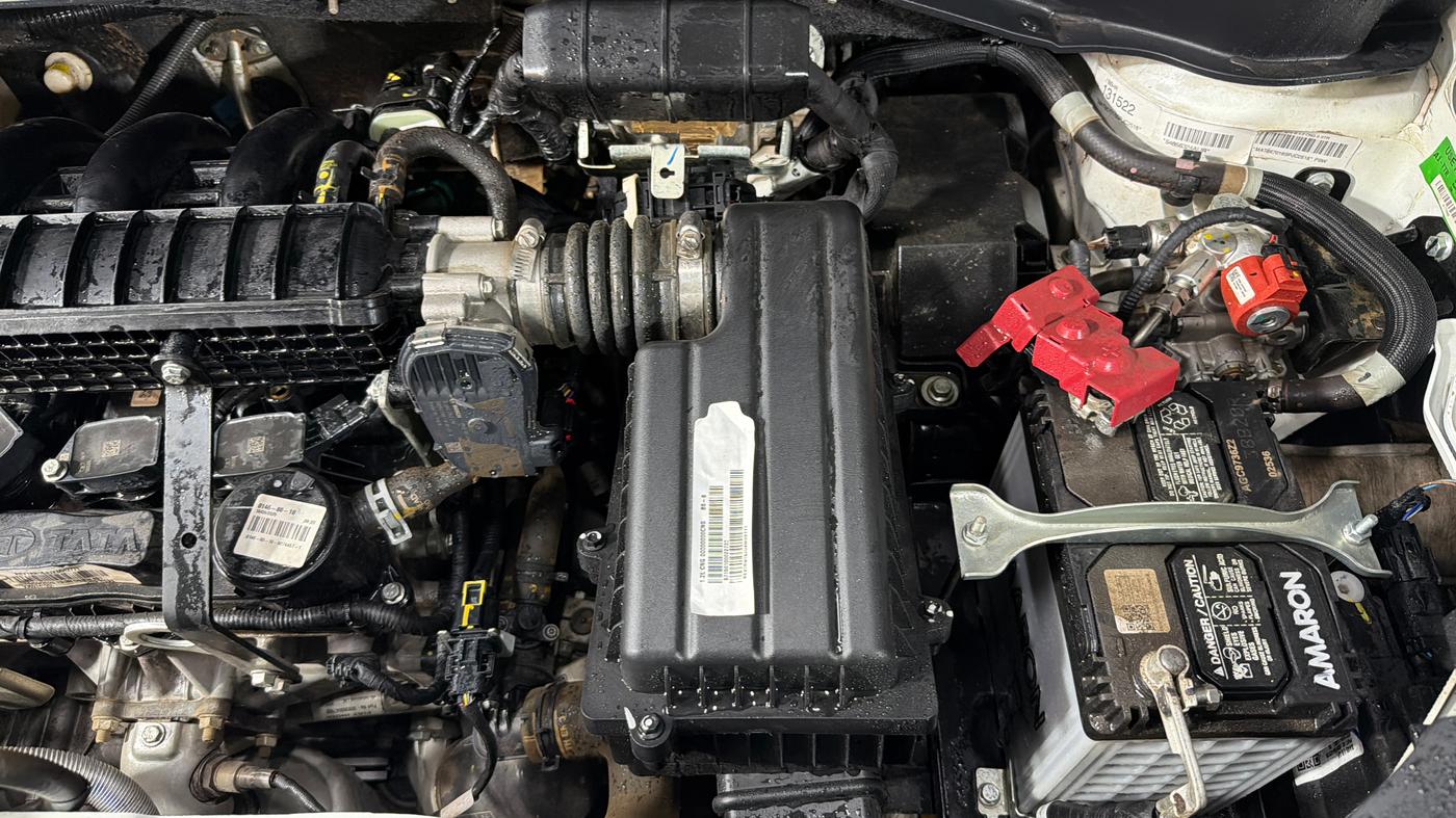 2025 Tata PUNCH Adventure (S) iCNG, CNG, Manual, 4,858 km, Engine View - Left