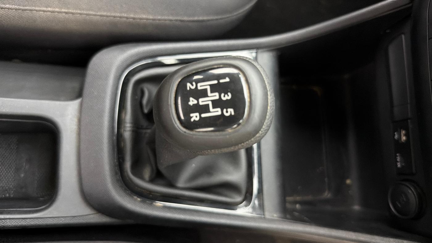 2025 Tata PUNCH Adventure (S) iCNG, CNG, Manual, 4,858 km, Gear Lever