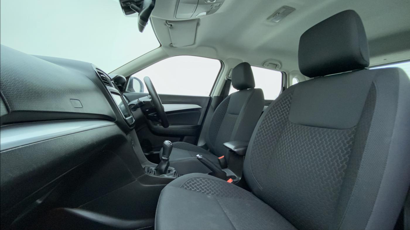 2020 Maruti Vitara Brezza ZXI +, Petrol, Manual, 25,486 km, Right Side Front Door Cabin
