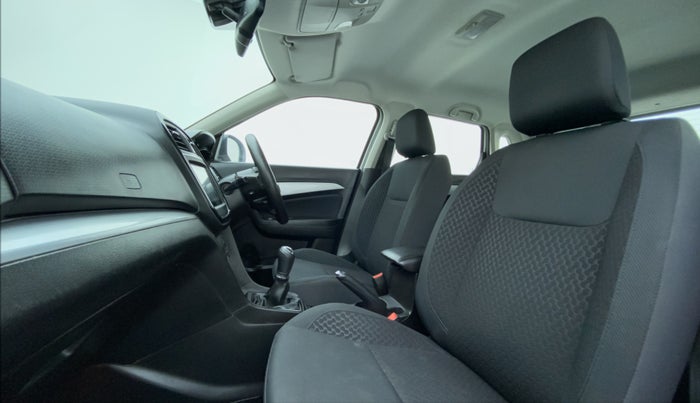 2020 Maruti Vitara Brezza ZXI +, Petrol, Manual, 25,486 km, Right Side Front Door Cabin