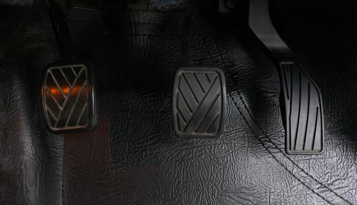 2020 Maruti Vitara Brezza ZXI +, Petrol, Manual, 25,486 km, Pedals