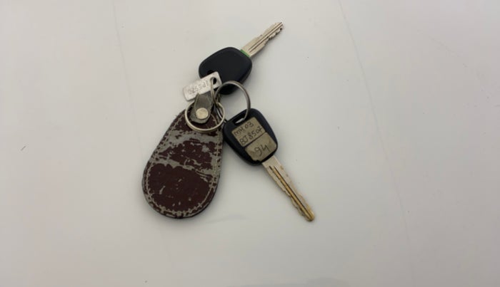 2014 Maruti Wagon R 1.0 LXI CNG, CNG, Manual, 94,432 km, Key Close Up