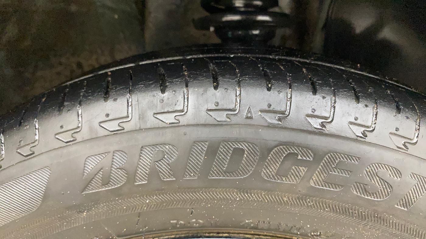 2019 Maruti IGNIS ZETA 1.2, Petrol, Manual, 32,390 km, Right Front Tyre Tread