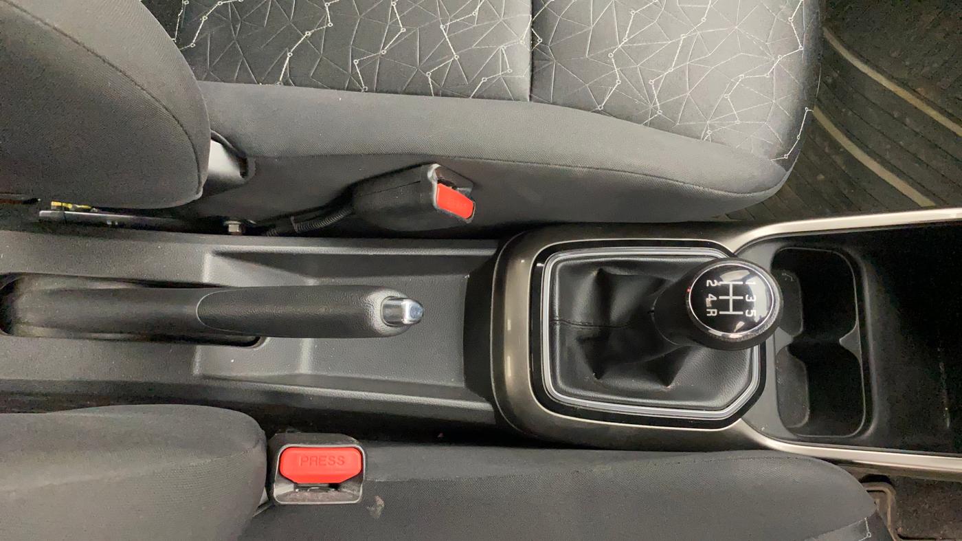 2019 Maruti IGNIS ZETA 1.2, Petrol, Manual, 32,390 km, Gear Lever