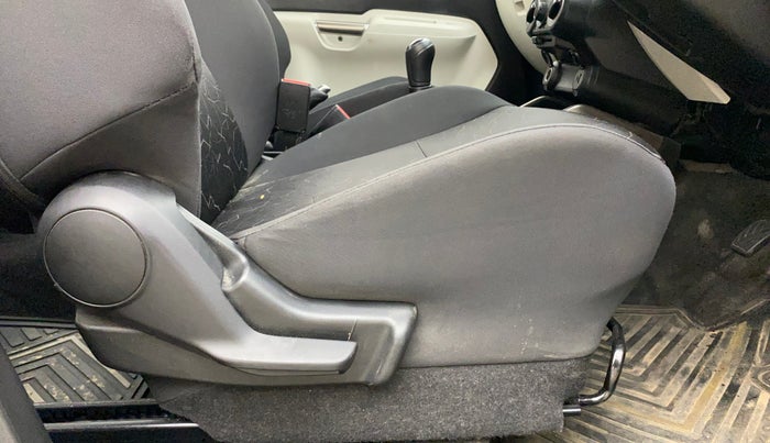 2019 Maruti IGNIS ZETA 1.2, Petrol, Manual, 32,390 km, Driver Side Adjustment Panel