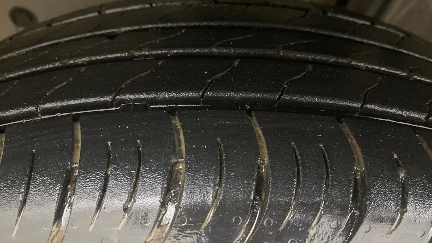 2022 Nissan MAGNITE XV PREMIUM TURBO (O) CVT, Petrol, Automatic, 91,247 km, Left Front Tyre Tread