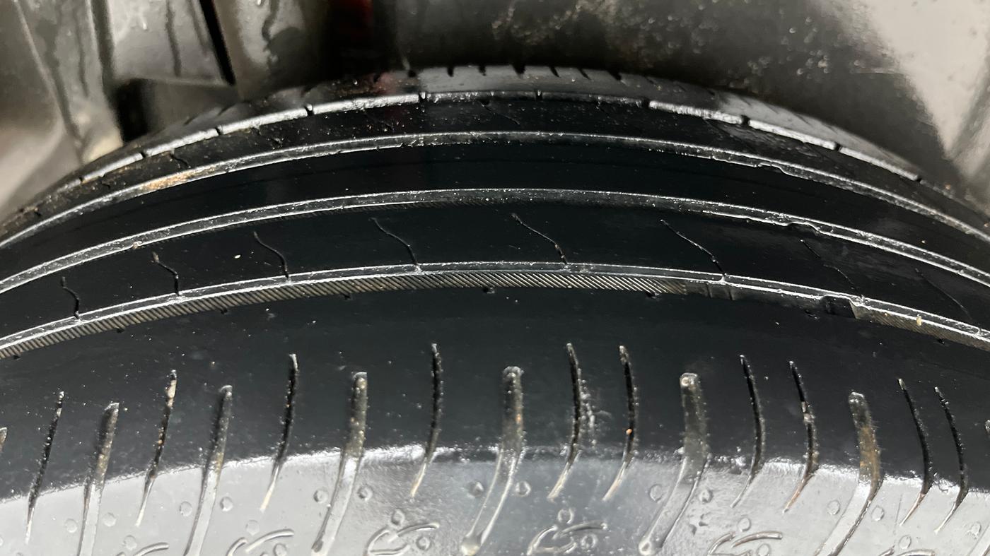 2024 Maruti BREZZA LXI, Petrol, Manual, 50,719 km, Right Rear Tyre Tread