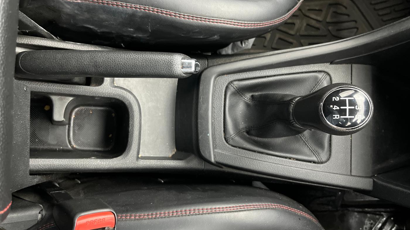 2024 Maruti BREZZA LXI, Petrol, Manual, 50,719 km, Gear Lever