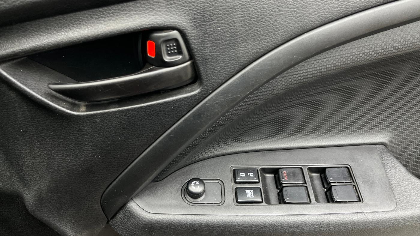 2024 Maruti BREZZA LXI, Petrol, Manual, 50,719 km, Driver Side Door Panels Control