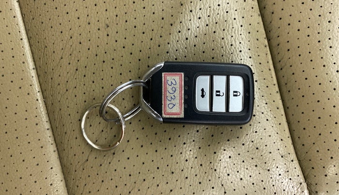 2016 Honda City 1.5L I-VTEC VX, Petrol, Manual, 98,983 km, Key Close Up