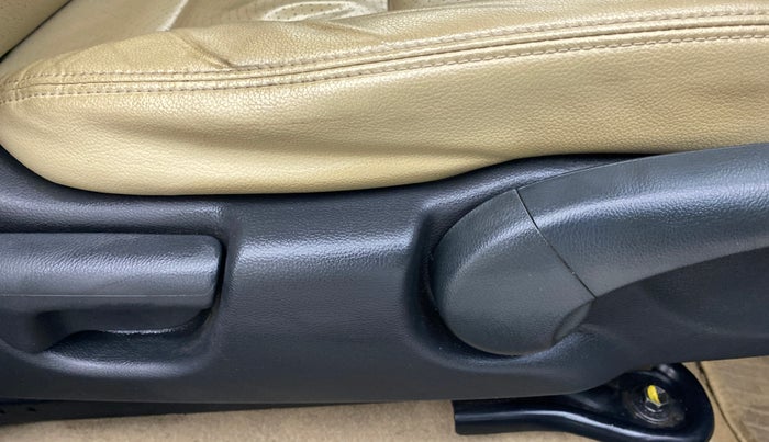 2016 Honda City 1.5L I-VTEC VX, Petrol, Manual, 98,983 km, Driver Side Adjustment Panel