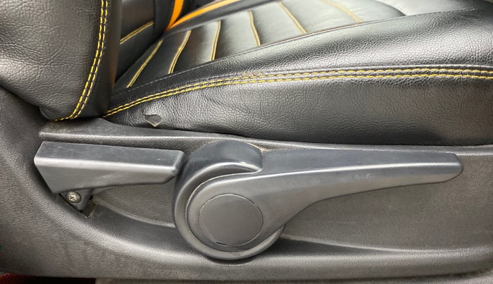 2019 Tata Tiago XZ+ 1.2 Revotron, Petrol, Manual, 98,903 km, Driver Side Adjustment Panel