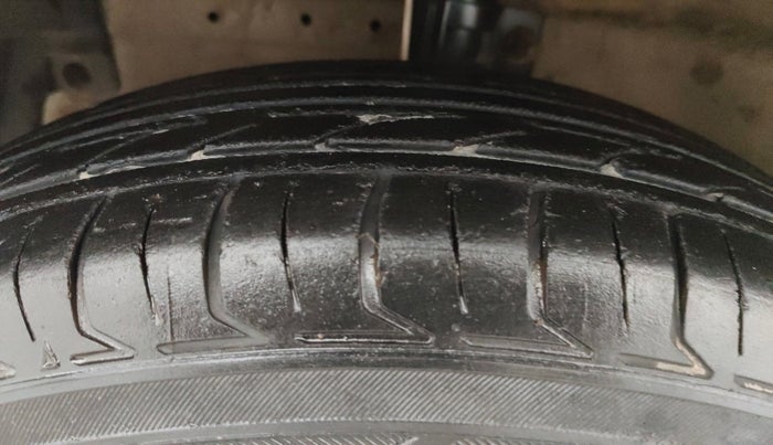 2019 Maruti Swift Dzire TOUR S-CNG, CNG, Manual, 73,276 km, Left Front Tyre Tread