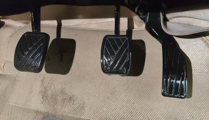 2019 Maruti Swift Dzire TOUR S-CNG, CNG, Manual, 73,276 km, Pedals