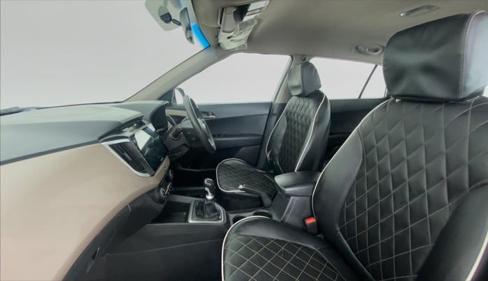 2015 Hyundai Creta 1.6 SX PLUS PETROL, CNG, Manual, 68,901 km, Right Side Front Door Cabin