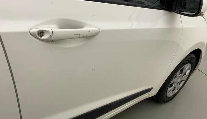 2016 Hyundai Grand i10 SPORTZ 1.2 KAPPA VTVT, Petrol, Manual, 85,017 km, Driver-side door - Minor scratches