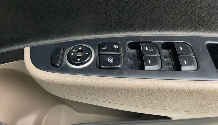 2016 Hyundai Grand i10 SPORTZ 1.2 KAPPA VTVT, Petrol, Manual, 85,017 km, Right rear-view mirror - Mirror motor not working