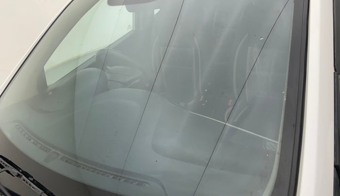 2016 Hyundai Grand i10 SPORTZ 1.2 KAPPA VTVT, Petrol, Manual, 85,017 km, Front windshield - Minor spot on windshield