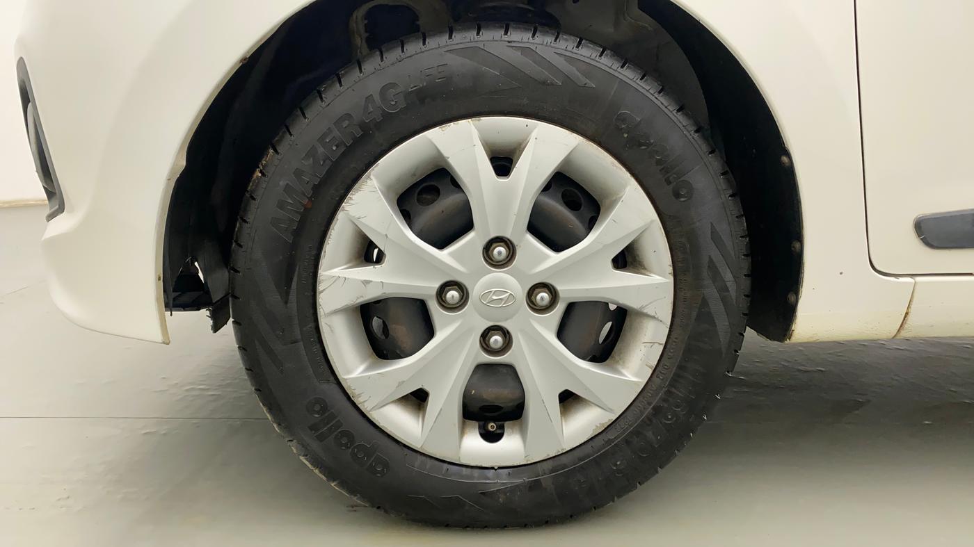 2016 Hyundai Grand i10 SPORTZ 1.2 KAPPA VTVT, Petrol, Manual, 85,017 km, Left Front Wheel