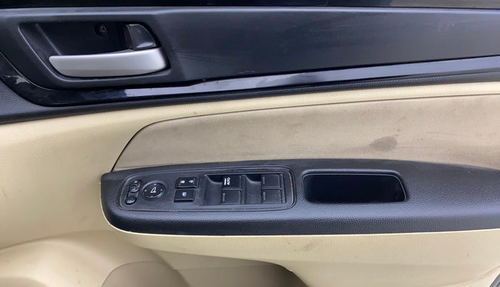 2018 Honda Amaze 1.2L I-VTEC V CVT, Petrol, Automatic, 39,340 km, Driver Side Door Panels Control