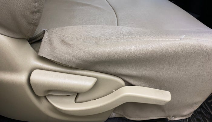 2015 Honda Brio S MT, Petrol, Manual, 39,375 km, Driver Side Adjustment Panel