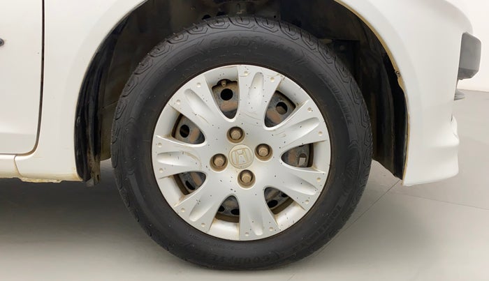 2015 Honda Brio S MT, Petrol, Manual, 39,375 km, Right Front Wheel