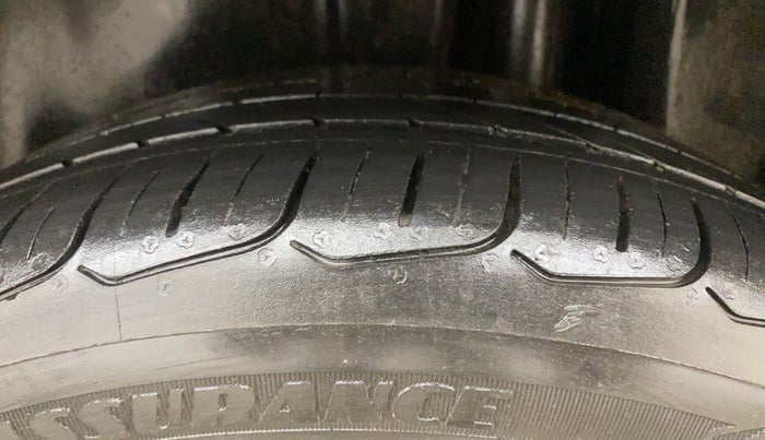 2018 Maruti Ciaz S 1.4 MT PETROL, Petrol, Manual, 61,505 km, Left Rear Tyre Tread