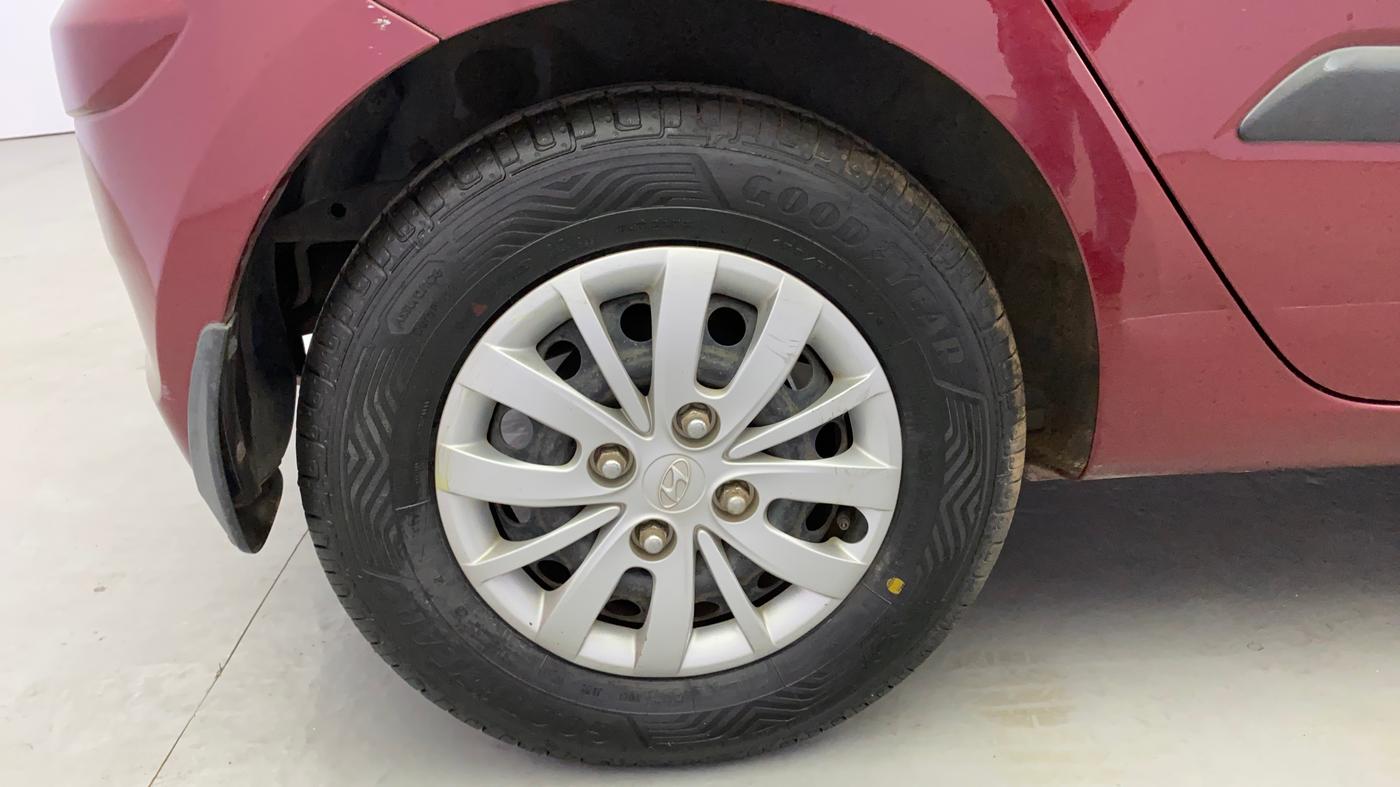 2014 Hyundai i10 SPORTZ 1.1, Petrol, Manual, 57,602 km, Right Rear Wheel