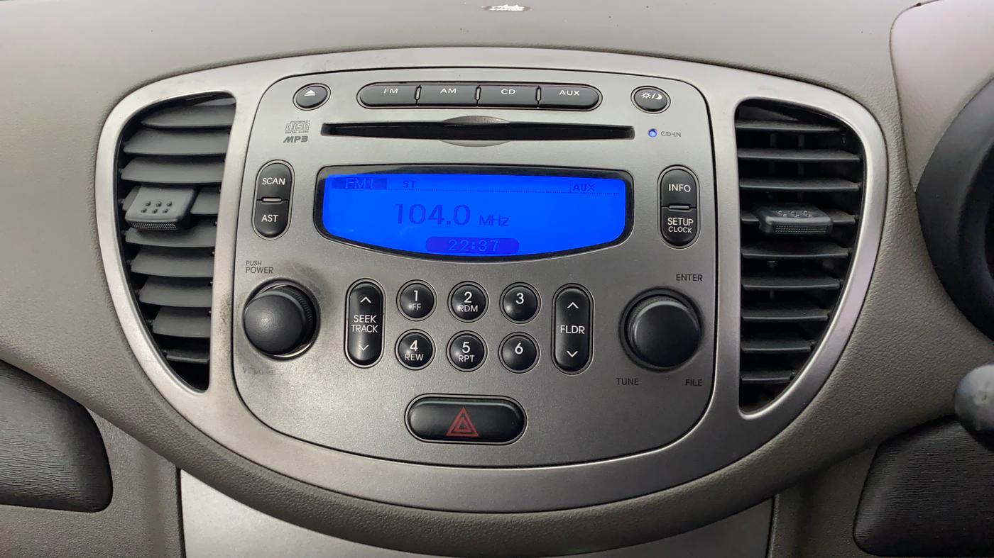 2014 Hyundai i10 SPORTZ 1.1, Petrol, Manual, 57,602 km, Infotainment System