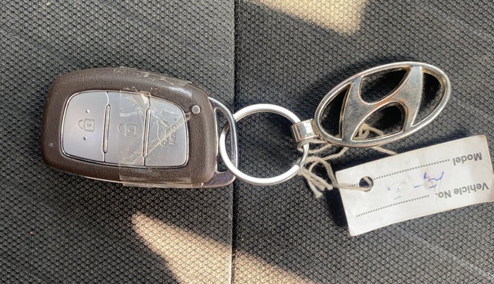 2023 Hyundai VENUE SX 1.2 KNIGHT EDITION, Petrol, Manual, 61,051 km, Key Close Up