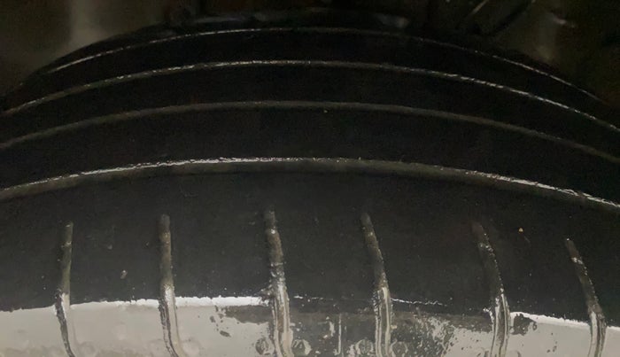 2023 Hyundai VENUE SX 1.2 KNIGHT EDITION, Petrol, Manual, 61,051 km, Left Front Tyre Tread