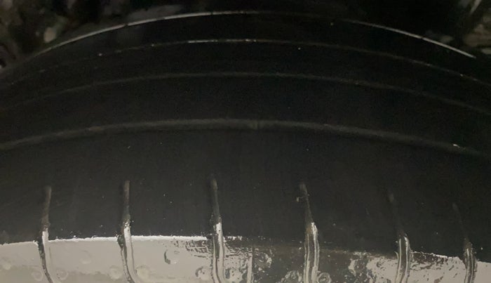 2023 Hyundai VENUE SX 1.2 KNIGHT EDITION, Petrol, Manual, 61,051 km, Left Rear Tyre Tread