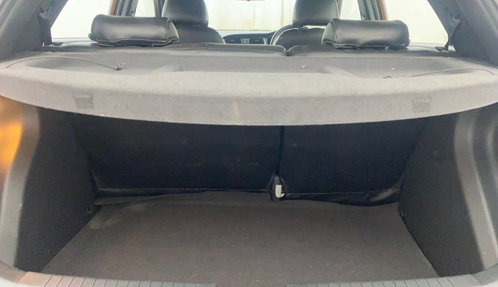 2016 Hyundai i20 Active 1.2 SX, Petrol, Manual, 41,326 km, Boot Inside