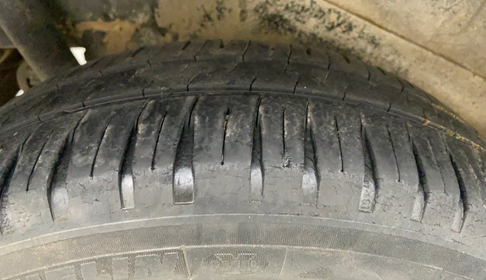 2012 Maruti Wagon R 1.0 VXI, Petrol, Manual, 63,458 km, Right Rear Tyre Tread