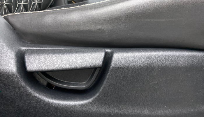 2021 Hyundai NEW SANTRO SPORTZ AMT, Petrol, Automatic, 31,784 km, Driver Side Adjustment Panel