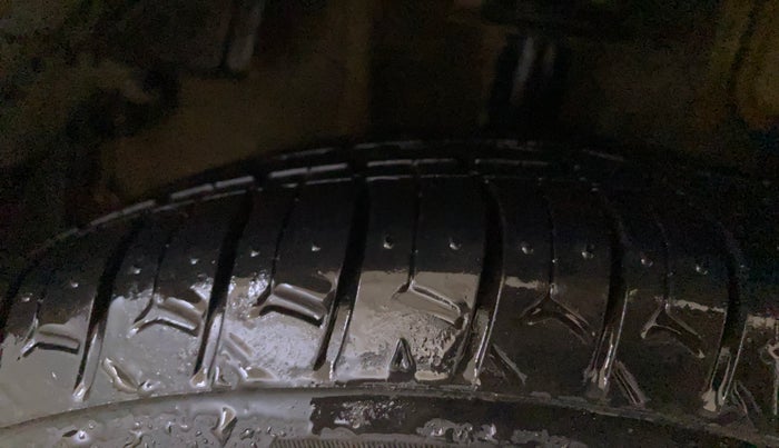 2017 Tata Tiago XZA PETROL, Petrol, Automatic, 67,674 km, Right Rear Tyre Tread